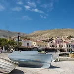 شقة Spitakia Chalki Town