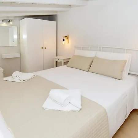 Apartment Spitakia Chalki Town