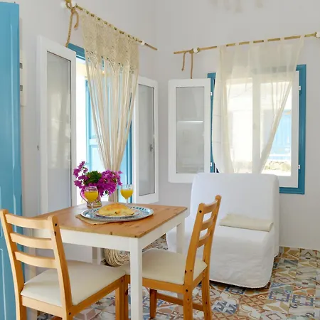 Spitakia * Chalki Town