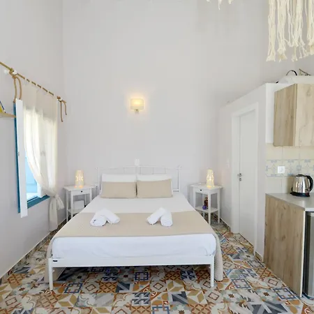 Spitakia Apartment Chalki Town