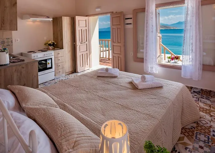 Spitakia Apartament Chalki Town