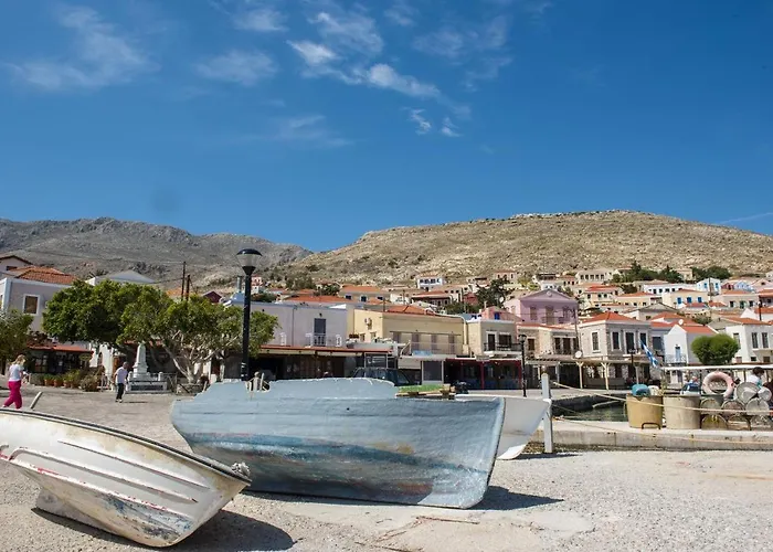 Apartament Spitakia Chalki Town